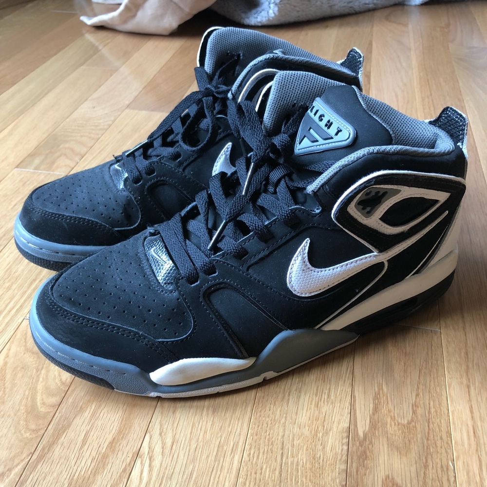 Nike Flight Falcon Shoes
